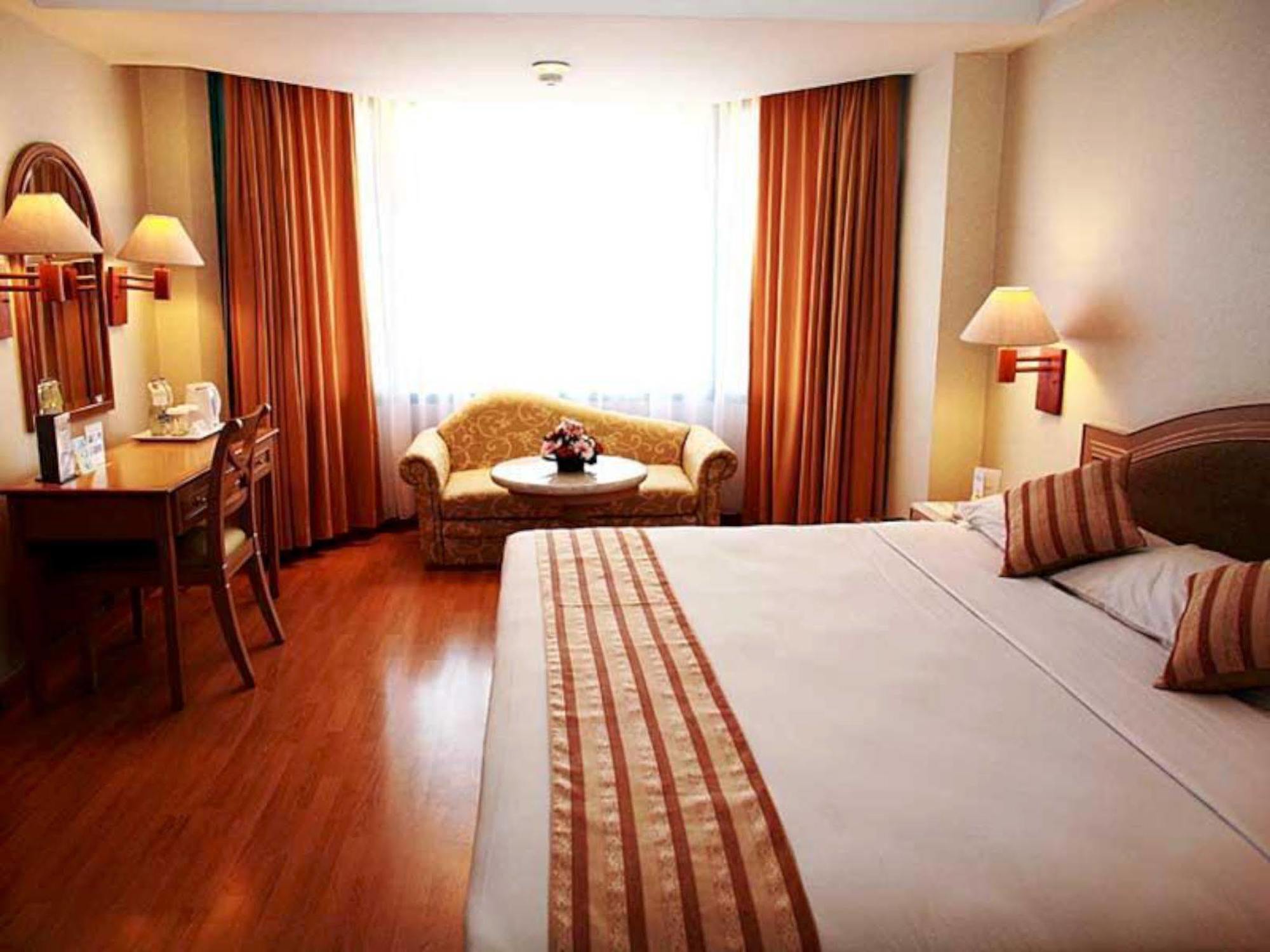 Hotel Horison Ultima Bandung Extérieur photo