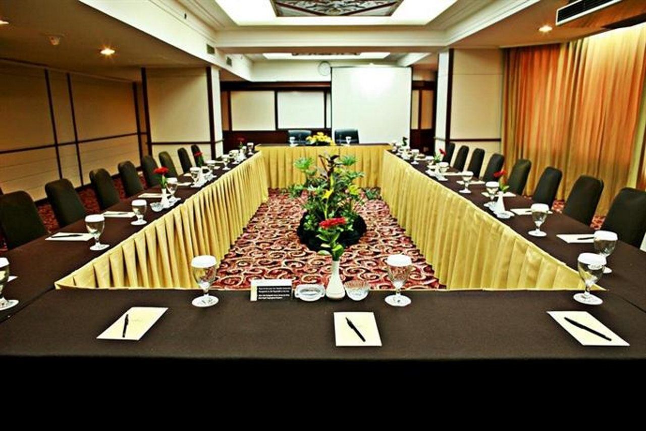Hotel Horison Ultima Bandung Extérieur photo
